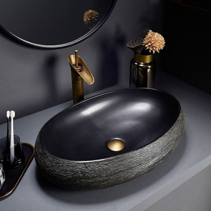 Modern Bathroom Sink Black Oval Ceramic Bathroom Sink with Faucet 23.2"L x 15.7"W x 5.5"H Sink with Faucet Clearhalo 'Bathroom Remodel & Bathroom Fixtures' 'Bathroom Sinks & Faucet Components' 'Bathroom Sinks' 'bathroom_sink' 'Home Improvement' 'home_improvement' 'home_improvement_bathroom_sink' 6926913