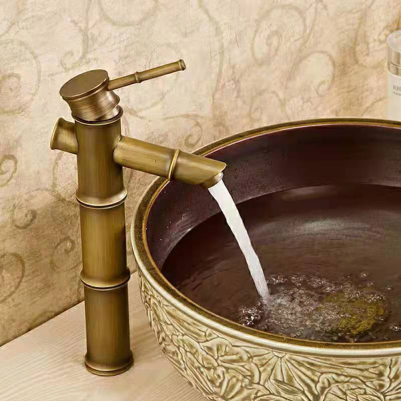 Circular Single Handle Faucet Country Style Basin Lavatory Faucet Clearhalo 'Bathroom Remodel & Bathroom Fixtures' 'Bathroom Sink Faucets' 'Bathroom Sinks & Faucet Components' 'bathroom_sink_faucets' 'Home Improvement' 'home_improvement' 'home_improvement_bathroom_sink_faucets' 6942277