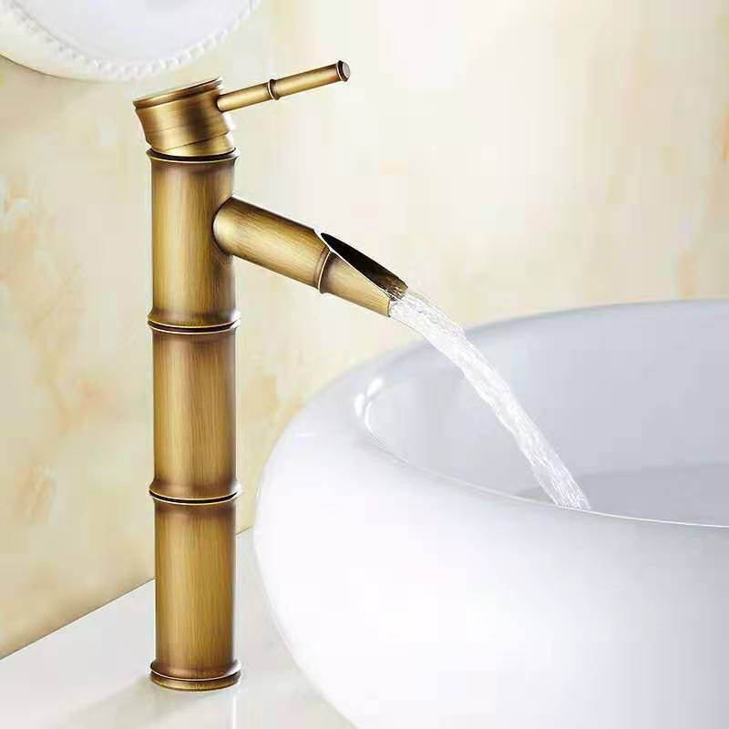 Circular Single Handle Faucet Country Style Basin Lavatory Faucet Clearhalo 'Bathroom Remodel & Bathroom Fixtures' 'Bathroom Sink Faucets' 'Bathroom Sinks & Faucet Components' 'bathroom_sink_faucets' 'Home Improvement' 'home_improvement' 'home_improvement_bathroom_sink_faucets' 6942279