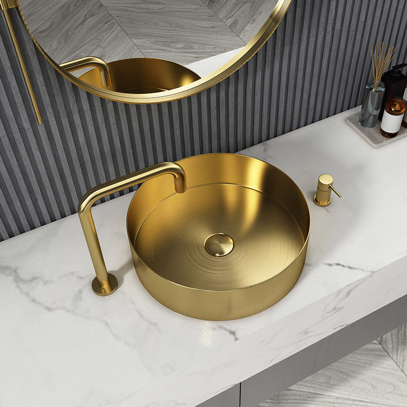 Modern Vessel Sink Round Metal with Faucet and Pop-Up Drain Vessel Lavatory Sink Clearhalo 'Bathroom Remodel & Bathroom Fixtures' 'Bathroom Sinks & Faucet Components' 'Bathroom Sinks' 'bathroom_sink' 'Home Improvement' 'home_improvement' 'home_improvement_bathroom_sink' 6952372