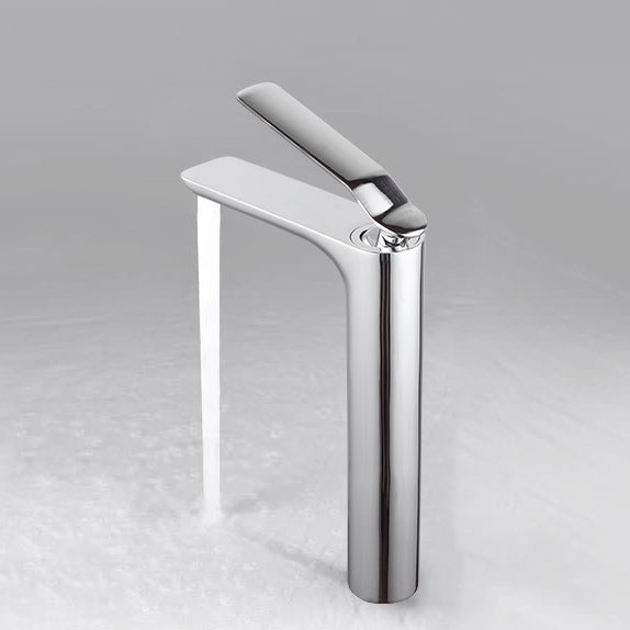 Modern Brass Bathroom Sink Faucet Lever Handles Sink Faucet with 1 Hole Clearhalo 'Bathroom Remodel & Bathroom Fixtures' 'Bathroom Sink Faucets' 'Bathroom Sinks & Faucet Components' 'bathroom_sink_faucets' 'Home Improvement' 'home_improvement' 'home_improvement_bathroom_sink_faucets' 6977743