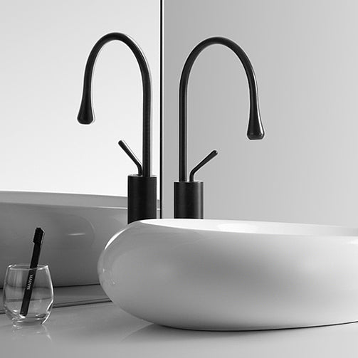 Modern Lever Handles Sink Faucet Gooseneck Circular Brass Bathroom Sink Faucet Clearhalo 'Bathroom Remodel & Bathroom Fixtures' 'Bathroom Sink Faucets' 'Bathroom Sinks & Faucet Components' 'bathroom_sink_faucets' 'Home Improvement' 'home_improvement' 'home_improvement_bathroom_sink_faucets' 6977765