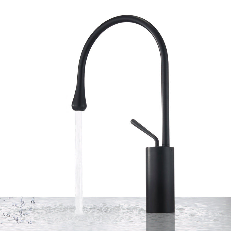 Gooseneck Lever Handles Sink Faucet Modern Circular Brass Bathroom Sink Faucet Preto Moderno Clearhalo 'bathroom_sink_faucets' 'Conjuntos de Torneiras de Lavatório e Banheiro' 'home_improvement' 'home_improvement_bathroom_sink_faucets' 'Mobiliário Doméstico' 'Página inicial' 'Renovação e equipamento de casa de banho' 'Torneira para lavatório de banheiro' 6977773