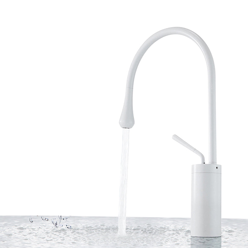 Gooseneck Lever Handles Sink Faucet Modern Circular Brass Bathroom Sink Faucet Branco Moderno Clearhalo 'bathroom_sink_faucets' 'Conjuntos de Torneiras de Lavatório e Banheiro' 'home_improvement' 'home_improvement_bathroom_sink_faucets' 'Mobiliário Doméstico' 'Página inicial' 'Renovação e equipamento de casa de banho' 'Torneira para lavatório de banheiro' 6977779