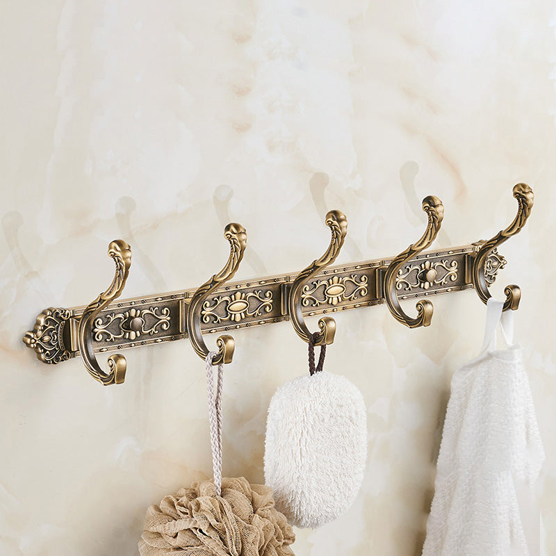 Traditional Bathroom Accessory Set Gold Bathroom Accessory Kit Row Hook-5 Hooks Clearhalo 'Bathroom Hardware Sets' 'Bathroom Hardware' 'Bathroom Remodel & Bathroom Fixtures' 'bathroom_hardware_sets' 'Home Improvement' 'home_improvement' 'home_improvement_bathroom_hardware_sets' 6997397