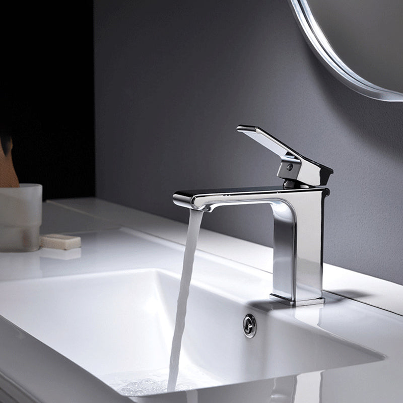 Modern Lever Handles Sink Faucet Chrome Square Bathroom Sink Faucet Clearhalo 'Bathroom Remodel & Bathroom Fixtures' 'Bathroom Sink Faucets' 'Bathroom Sinks & Faucet Components' 'bathroom_sink_faucets' 'Home Improvement' 'home_improvement' 'home_improvement_bathroom_sink_faucets' 7010674