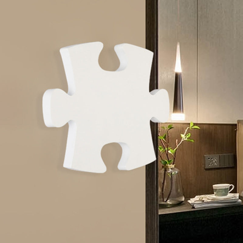 Acrylic Jigsaw Puzzle Wall Sconce Nordic LED Wall Mount Lighting in White/Black for Living Room, White/Warm Light Clearhalo 'Wall Lamps & Sconces' 'Wall Lights' Lighting' 702014