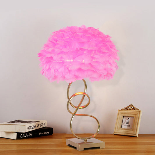Spiral Metal Table Lighting Modern 1 Head Gold Reading Lamp with Pink Feather Fabric Shade Clearhalo 'Lamps' 'Table Lamps' Lighting' 702956