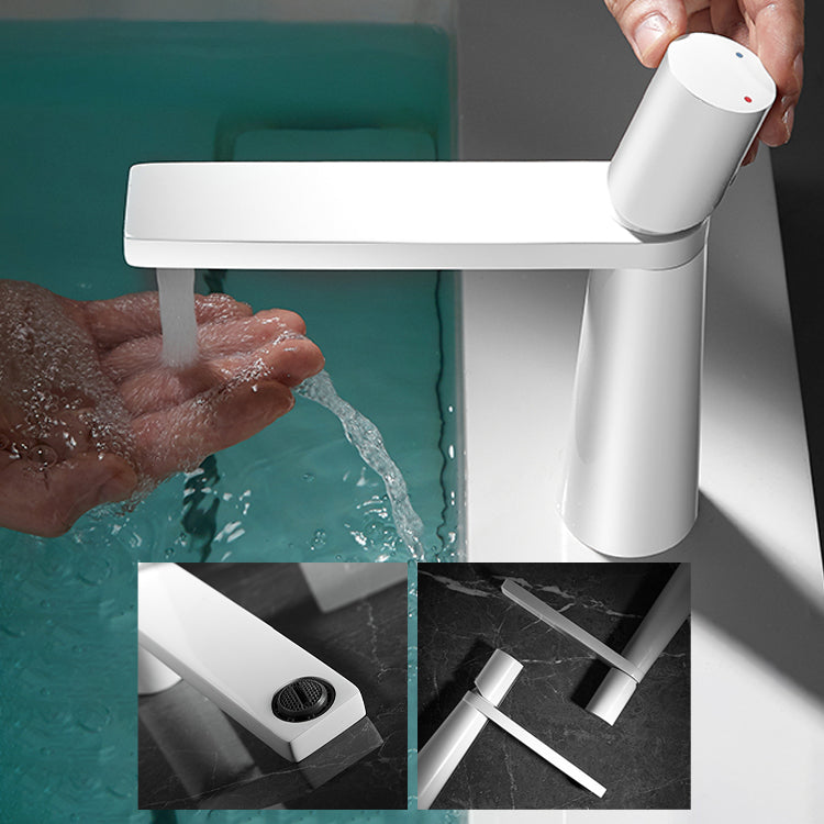 Contemporary Bathroom Sink Faucet Low Arc Single Handle Sink Faucet Clearhalo 'Bathroom Remodel & Bathroom Fixtures' 'Bathroom Sink Faucets' 'Bathroom Sinks & Faucet Components' 'bathroom_sink_faucets' 'Home Improvement' 'home_improvement' 'home_improvement_bathroom_sink_faucets' 7037685