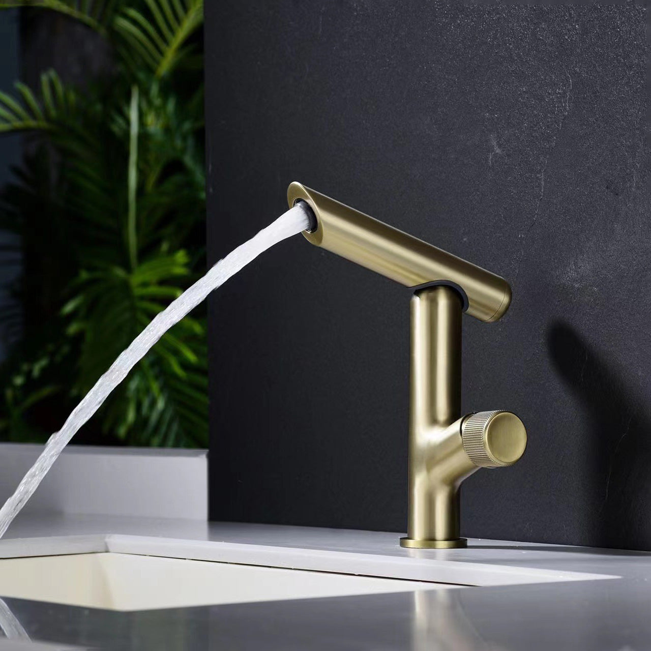 Modern Vessel Sink Bathroom Faucet Metal Knob Handle Vessel Faucet Gold Clearhalo 'Bathroom Remodel & Bathroom Fixtures' 'Bathroom Sink Faucets' 'Bathroom Sinks & Faucet Components' 'bathroom_sink_faucets' 'Home Improvement' 'home_improvement' 'home_improvement_bathroom_sink_faucets' 7050713