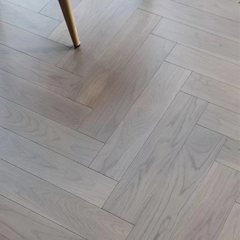 Modern Wood Flooring Wire Brushed Water Resistant Click-Locking Wood Tile Ash Wood Grain Clearhalo 'Flooring 'Hardwood Flooring' 'hardwood_flooring' 'Home Improvement' 'home_improvement' 'home_improvement_hardwood_flooring' Walls and Ceiling' 7062792