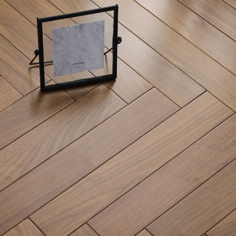 Modern Wood Flooring Wire Brushed Water Resistant Click-Locking Wood Tile Light Brown Clearhalo 'Flooring 'Hardwood Flooring' 'hardwood_flooring' 'Home Improvement' 'home_improvement' 'home_improvement_hardwood_flooring' Walls and Ceiling' 7062814