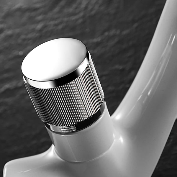 Modern Faucet Bathroom Knob Handle Single Hole Waterfall Spout Faucet Clearhalo 'bathroom_sink_faucets' 'Conjunta de Baño y Conjunta de Grifo' 'Coronamiento de Baño y Dispositivo de Baño' 'Grifo del lavabo del baño' 'Hogar' 'home_improvement' 'home_improvement_bathroom_sink_faucets' 'Mejoras para el hogar' 7063013