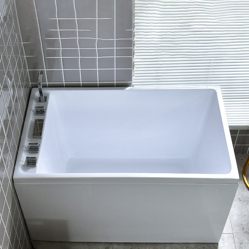 Freestanding Acrylic Bath Soaking White Modern Modern Center Bathtub 55"L x 26"W x 25"H Left Tub with Silver 5-Piece Set Clearhalo 'Bathroom Remodel & Bathroom Fixtures' 'Bathtubs' 'Home Improvement' 'home_improvement' 'home_improvement_bathtubs' 'Showers & Bathtubs' 7069827