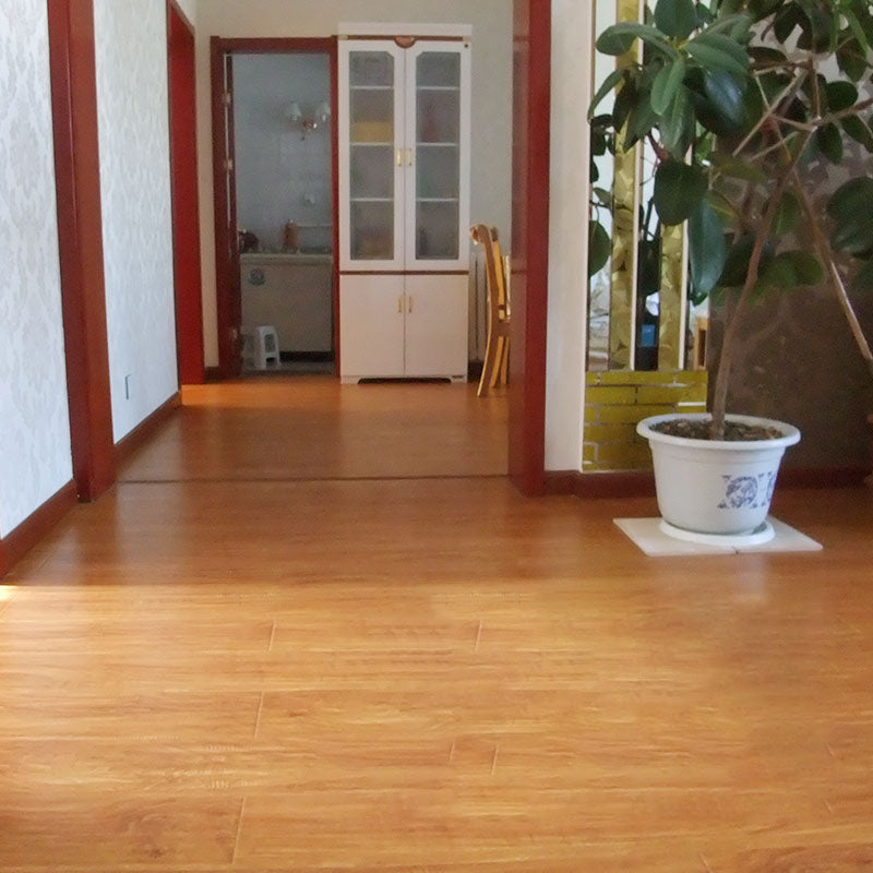 Wooden Laminate Rectangular Click Lock Scratch Resistant Waterproof Laminate Floor Light Wood Clearhalo 'Flooring 'Home Improvement' 'home_improvement' 'home_improvement_laminate_flooring' 'Laminate Flooring' 'laminate_flooring' Walls and Ceiling' 7097588