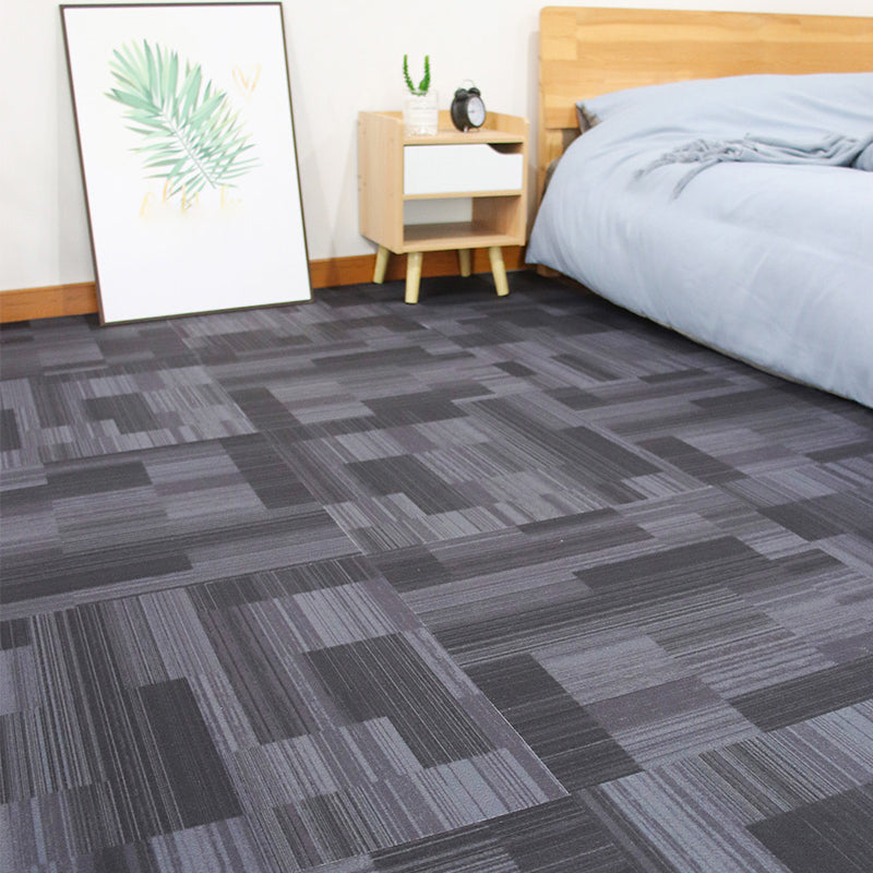 Modern Carpet Floor Tile Self Adhesive Level Loop Stain Resistant Carpet Tile Dark Heather Gray-White 4-Piece Set Non-Woven Fabric Clearhalo 'Carpet Tiles & Carpet Squares' 'carpet_tiles_carpet_squares' 'Flooring 'Home Improvement' 'home_improvement' 'home_improvement_carpet_tiles_carpet_squares' Walls and Ceiling' 7110295