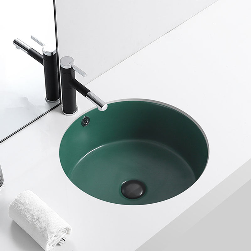 Porcelain Bathroom Sink Round Vessel Lavatory Sink with Pop-Up Drain Clearhalo 'Bathroom Remodel & Bathroom Fixtures' 'Bathroom Sinks & Faucet Components' 'Bathroom Sinks' 'bathroom_sink' 'Home Improvement' 'home_improvement' 'home_improvement_bathroom_sink' 7126523