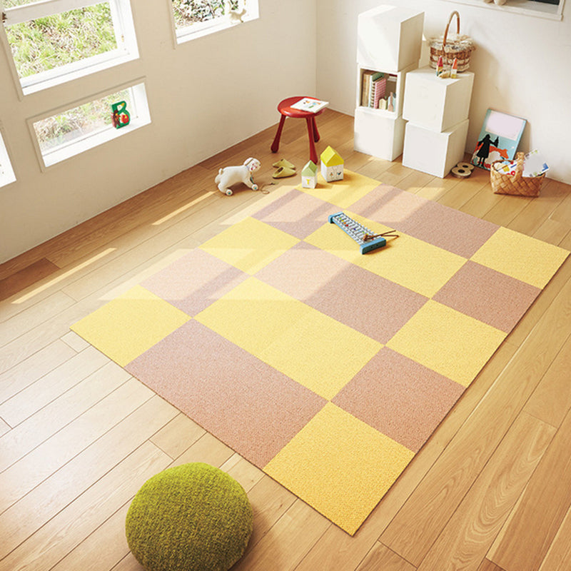 Modern Carpet Tiles Color Block Stain Resistant Bedroom Carpet Tiles Clearhalo 'Carpet Tiles & Carpet Squares' 'carpet_tiles_carpet_squares' 'Flooring 'Home Improvement' 'home_improvement' 'home_improvement_carpet_tiles_carpet_squares' Walls and Ceiling' 7127406