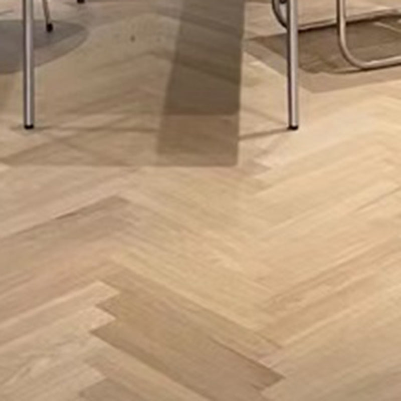 Click-Locking Plank Flooring Solid Wood Contemporary Hardwood Deck Tiles Clearhalo 'Flooring 'Hardwood Flooring' 'hardwood_flooring' 'Home Improvement' 'home_improvement' 'home_improvement_hardwood_flooring' Walls and Ceiling' 7127616