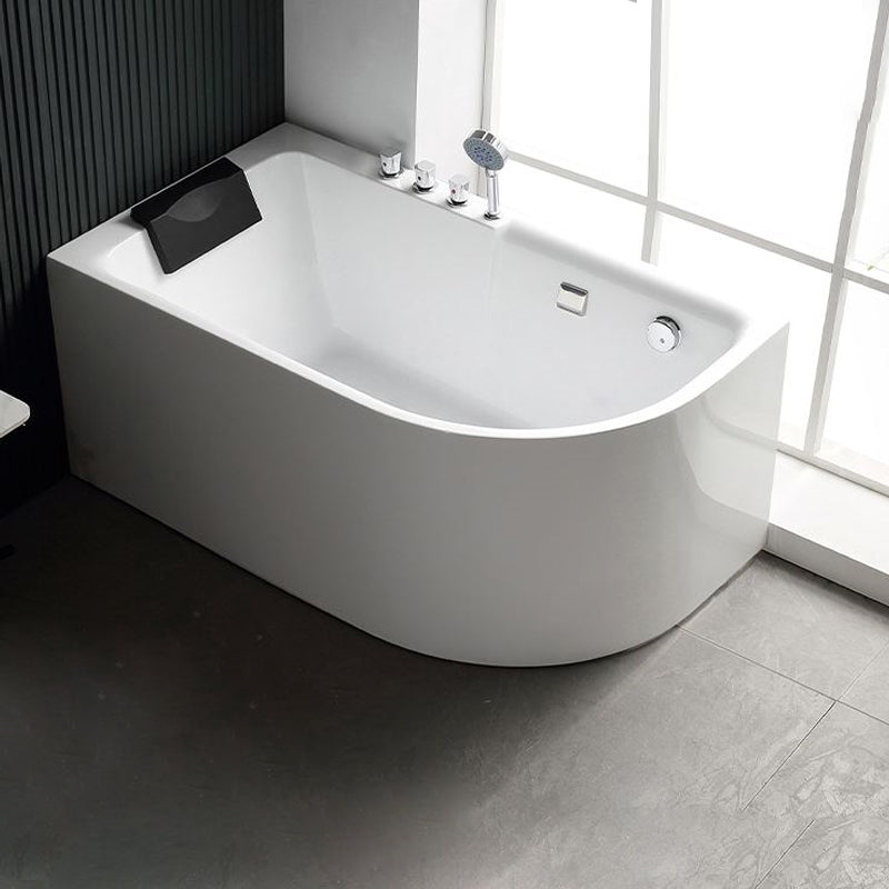 Acrylic Corner Bathtub Soaking White Modern Back to Wall Bath Right Tub with Silver 5-Piece Set Clearhalo 'Bathroom Remodel & Bathroom Fixtures' 'Bathtubs' 'Home Improvement' 'home_improvement' 'home_improvement_bathtubs' 'Showers & Bathtubs' 7132720