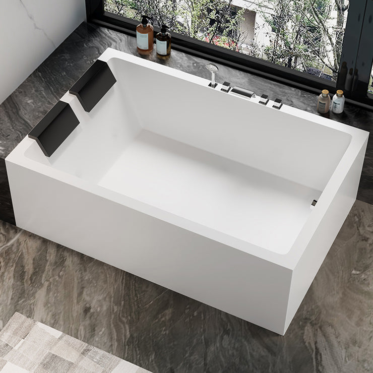 Modern Rectangular Acrylic Bathtub Stand Alone Soaking White Bath 63"L x 43"W x 25"H Right Tub with Silver 5-Piece Set Clearhalo 'Bathroom Remodel & Bathroom Fixtures' 'Bathtubs' 'Home Improvement' 'home_improvement' 'home_improvement_bathtubs' 'Showers & Bathtubs' 7139882