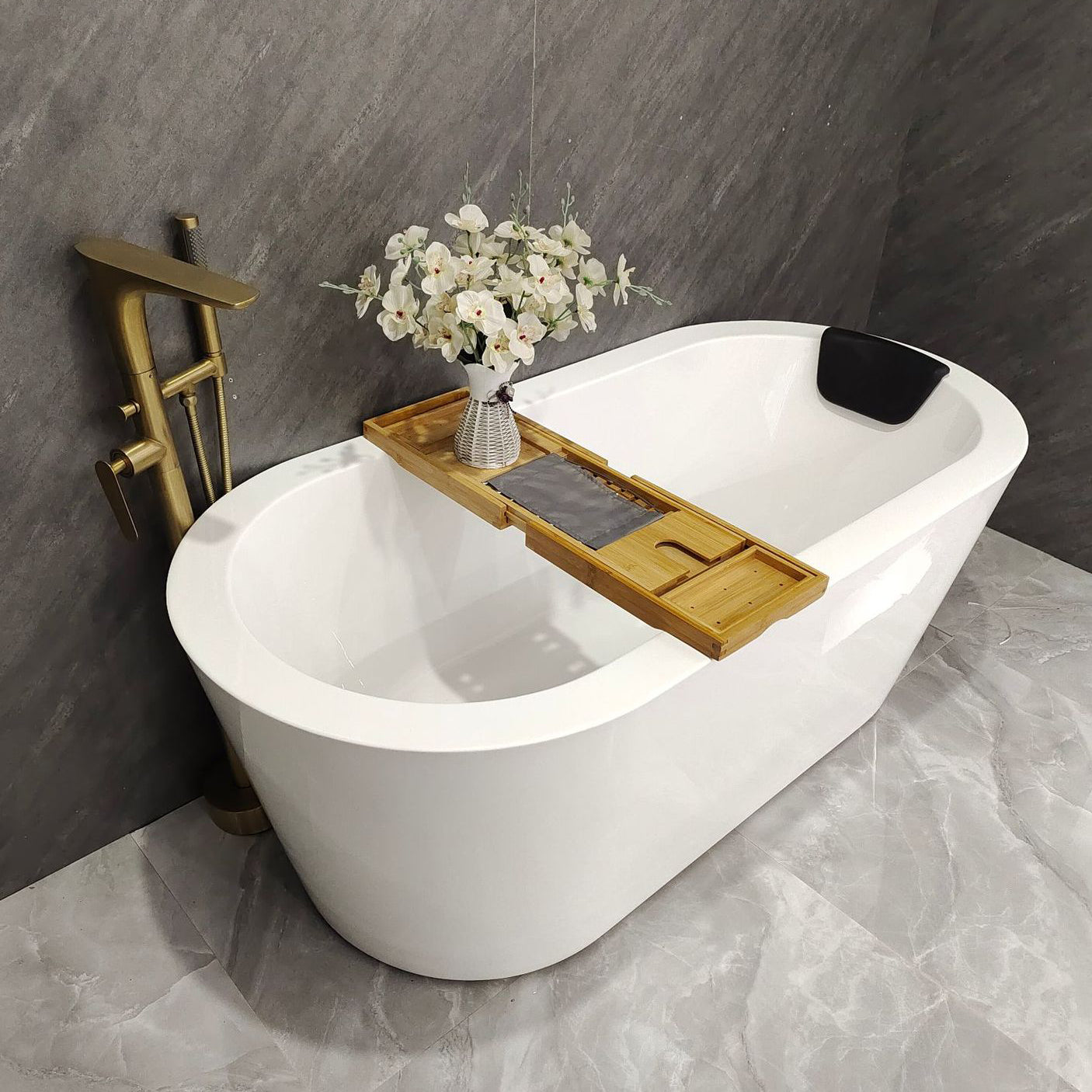 Modern Oval Freestanding Bathtub Antique Finish Soaking Bath Tub Tub with Pillow Clearhalo 'Bathroom Remodel & Bathroom Fixtures' 'Bathtubs' 'Home Improvement' 'home_improvement' 'home_improvement_bathtubs' 'Showers & Bathtubs' 7139942