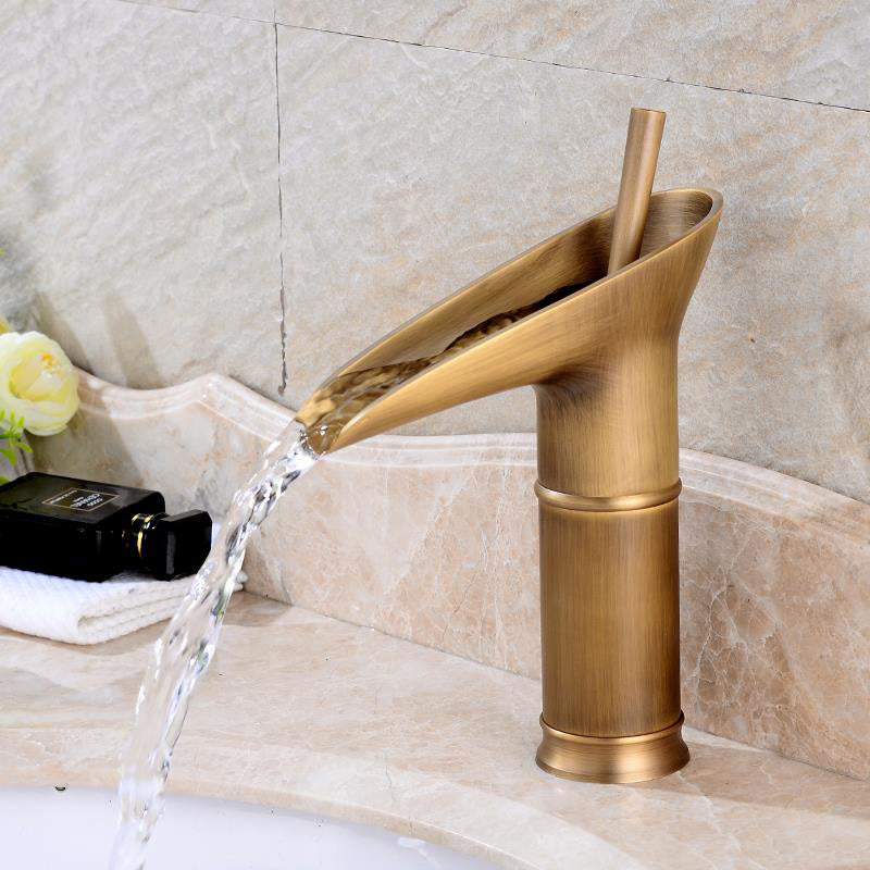 Industrial Basin Lavatory Faucet Vintage Vanity Sink Faucet for Bathroom Bronce 9.4" Clearhalo 'bathroom_sink_faucets' 'Conjunta de Baño y Conjunta de Grifo' 'Coronamiento de Baño y Dispositivo de Baño' 'Grifo del lavabo del baño' 'Hogar' 'home_improvement' 'home_improvement_bathroom_sink_faucets' 'Mejoras para el hogar' 7147857