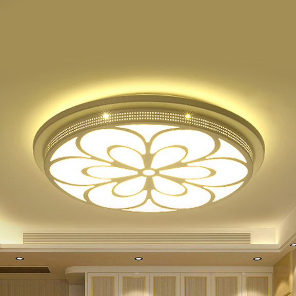 Acrylic Flower LED Flushmount Light Modern Pretty Ceiling Light in White for Dining Room Bedroom Clearhalo 'Ceiling Lights' 'Close To Ceiling Lights' 'Close to ceiling' 'Flush mount' Lighting' 71489