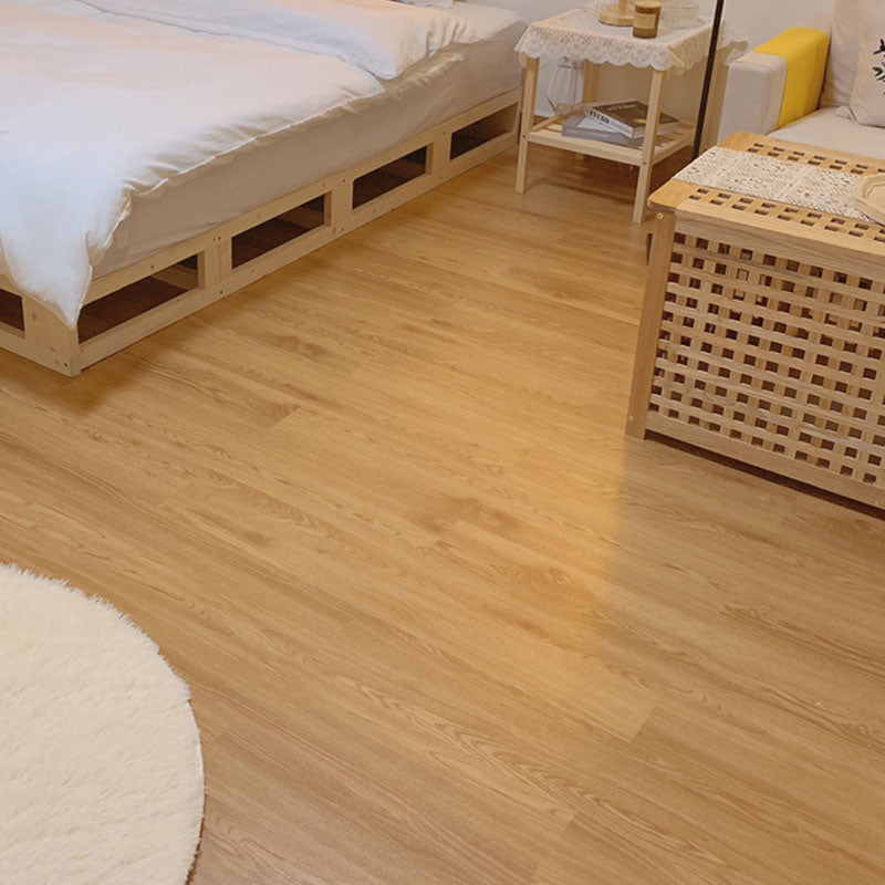 Flooring Vinyl Peel and Stick Wooden Effect Indoor Flooring Vinyl Light Brown Clearhalo 'Flooring 'Home Improvement' 'home_improvement' 'home_improvement_vinyl_flooring' 'Vinyl Flooring' 'vinyl_flooring' Walls and Ceiling' 7181727