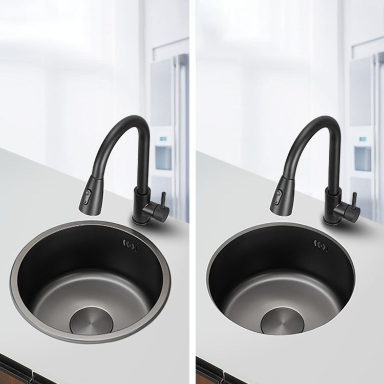 Kitchen Sink Round Single Bowl Fade Resistant Undermount Stainless Steel Kitchen Sink Clearhalo 'Home Improvement' 'home_improvement' 'home_improvement_kitchen_sinks' 'Kitchen Remodel & Kitchen Fixtures' 'Kitchen Sinks & Faucet Components' 'Kitchen Sinks' 'kitchen_sinks' 7182984