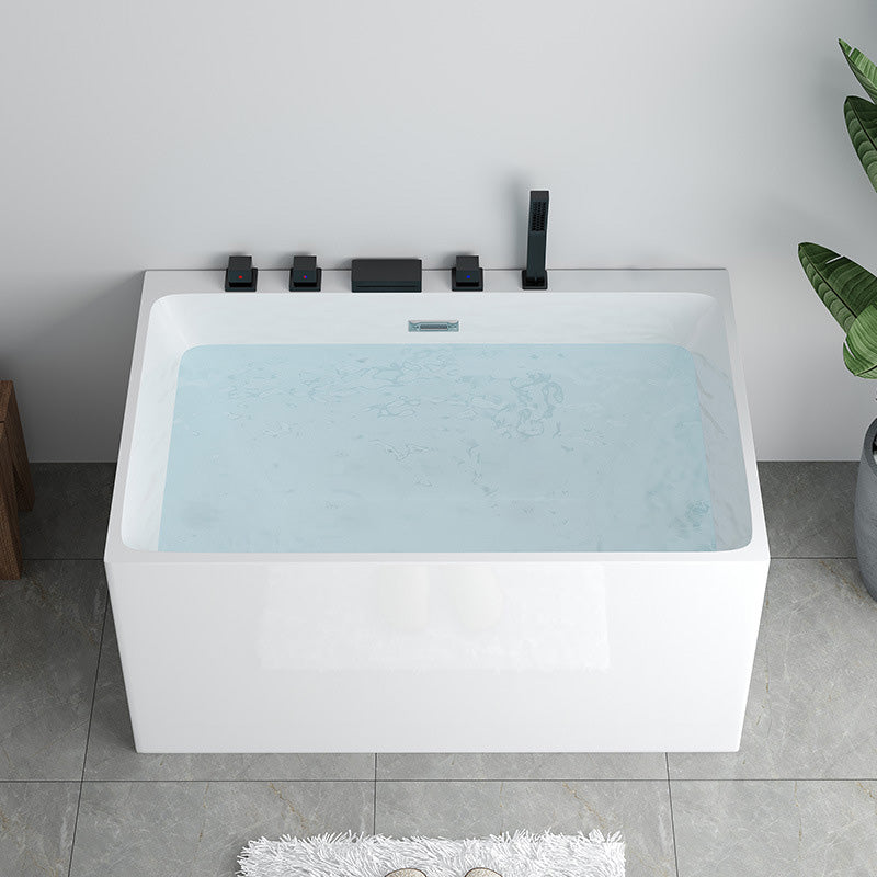 Modern Soaking Freestanding Bathtub White Acrylic Rectangular Bath Tub -  Clearhalo