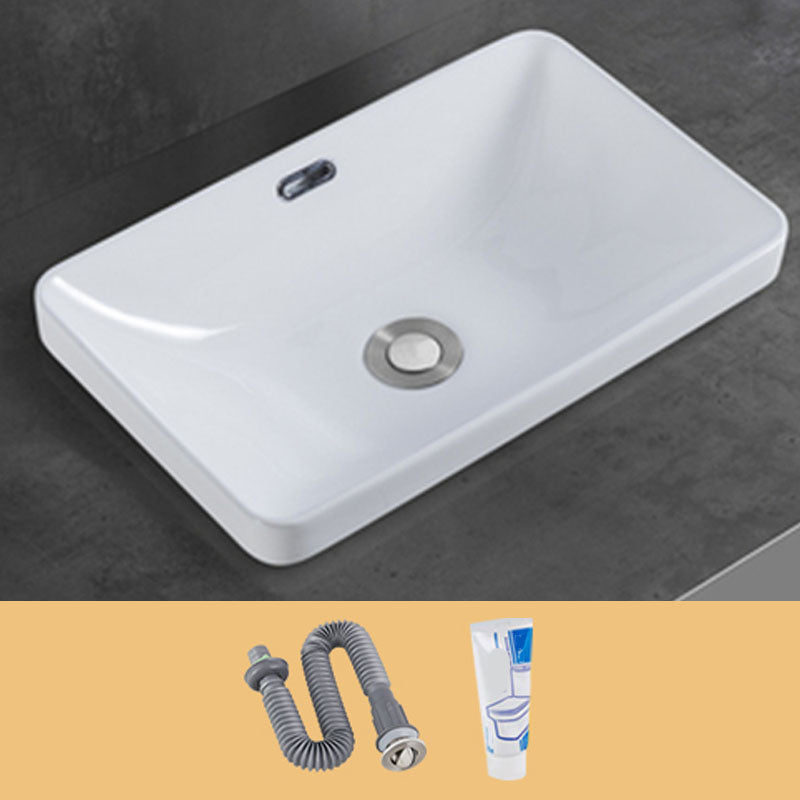 Contemporary Bathroom Sink with Overflow Porcelain Round Vessel Bathroom Sink Only 20"L x 12"W x 7"H Clearhalo 'Bathroom Remodel & Bathroom Fixtures' 'Bathroom Sinks & Faucet Components' 'Bathroom Sinks' 'bathroom_sink' 'Home Improvement' 'home_improvement' 'home_improvement_bathroom_sink' 7195987