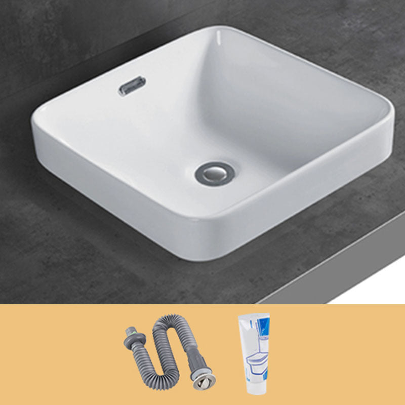 Contemporary Bathroom Sink with Overflow Porcelain Round Vessel Bathroom Sink Only 16.5"L x 16.5"W x 6.7"H Clearhalo 'Bathroom Remodel & Bathroom Fixtures' 'Bathroom Sinks & Faucet Components' 'Bathroom Sinks' 'bathroom_sink' 'Home Improvement' 'home_improvement' 'home_improvement_bathroom_sink' 7195990