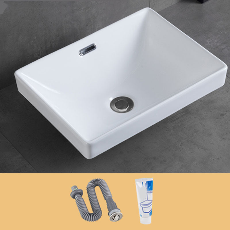 Contemporary Bathroom Sink with Overflow Porcelain Round Vessel Bathroom Sink Only 17"L x 13"W x 6"H Clearhalo 'Bathroom Remodel & Bathroom Fixtures' 'Bathroom Sinks & Faucet Components' 'Bathroom Sinks' 'bathroom_sink' 'Home Improvement' 'home_improvement' 'home_improvement_bathroom_sink' 7195999