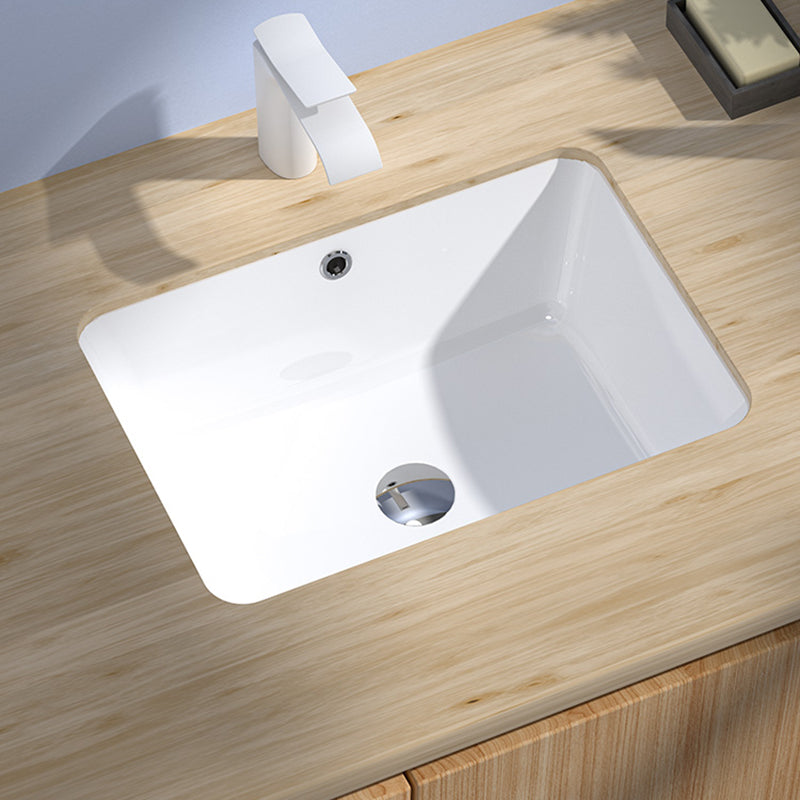 Modern Style Bathroom Sink Overflow Hole Design Undermount Ceramic Bathroom Sink Clearhalo 'Bathroom Remodel & Bathroom Fixtures' 'Bathroom Sinks & Faucet Components' 'Bathroom Sinks' 'bathroom_sink' 'Home Improvement' 'home_improvement' 'home_improvement_bathroom_sink' 7198395