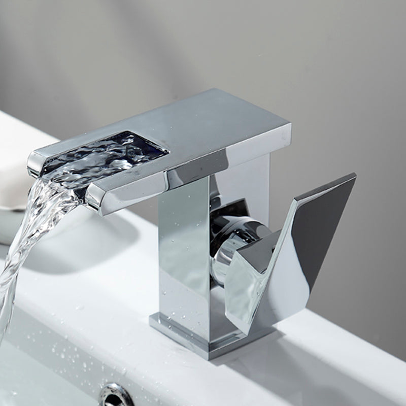 Waterfall Spout Vessel Sink Faucet Single Handle Square Faucet Chrome 4.9" Moderne Clearhalo 'Accueil' 'Amélioration Domiciliaire' 'bathroom_sink_faucets' 'Ensembles de Lavabo & de Robinet de Toilette' 'home_improvement' 'home_improvement_bathroom_sink_faucets' 'Robinet de Lavabo de Salle de Bain' 'Rénovation et Équipement de Salle de Bain' 7205860