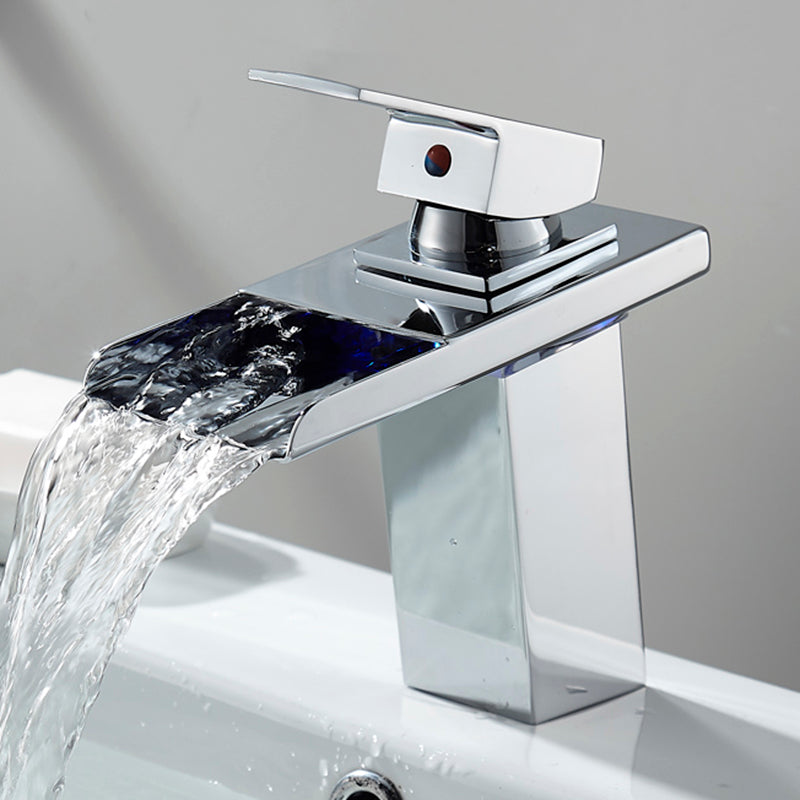 Waterfall Spout Vessel Sink Faucet Single Handle Square Faucet Chrome 7" Moderne Clearhalo 'Accueil' 'Amélioration Domiciliaire' 'bathroom_sink_faucets' 'Ensembles de Lavabo & de Robinet de Toilette' 'home_improvement' 'home_improvement_bathroom_sink_faucets' 'Robinet de Lavabo de Salle de Bain' 'Rénovation et Équipement de Salle de Bain' 7205874