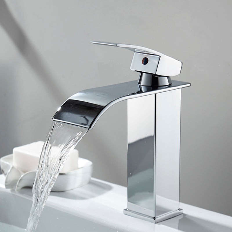 Waterfall Spout Vessel Sink Faucet Single Handle Square Faucet Chrome 7.9" Moderne Clearhalo 'Accueil' 'Amélioration Domiciliaire' 'bathroom_sink_faucets' 'Ensembles de Lavabo & de Robinet de Toilette' 'home_improvement' 'home_improvement_bathroom_sink_faucets' 'Robinet de Lavabo de Salle de Bain' 'Rénovation et Équipement de Salle de Bain' 7205878