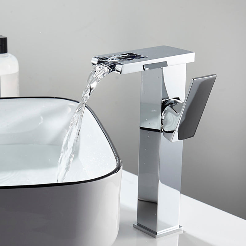 Waterfall Spout Vessel Sink Faucet Single Handle Square Faucet Chrome 9.4" Moderne Clearhalo 'Accueil' 'Amélioration Domiciliaire' 'bathroom_sink_faucets' 'Ensembles de Lavabo & de Robinet de Toilette' 'home_improvement' 'home_improvement_bathroom_sink_faucets' 'Robinet de Lavabo de Salle de Bain' 'Rénovation et Équipement de Salle de Bain' 7205883