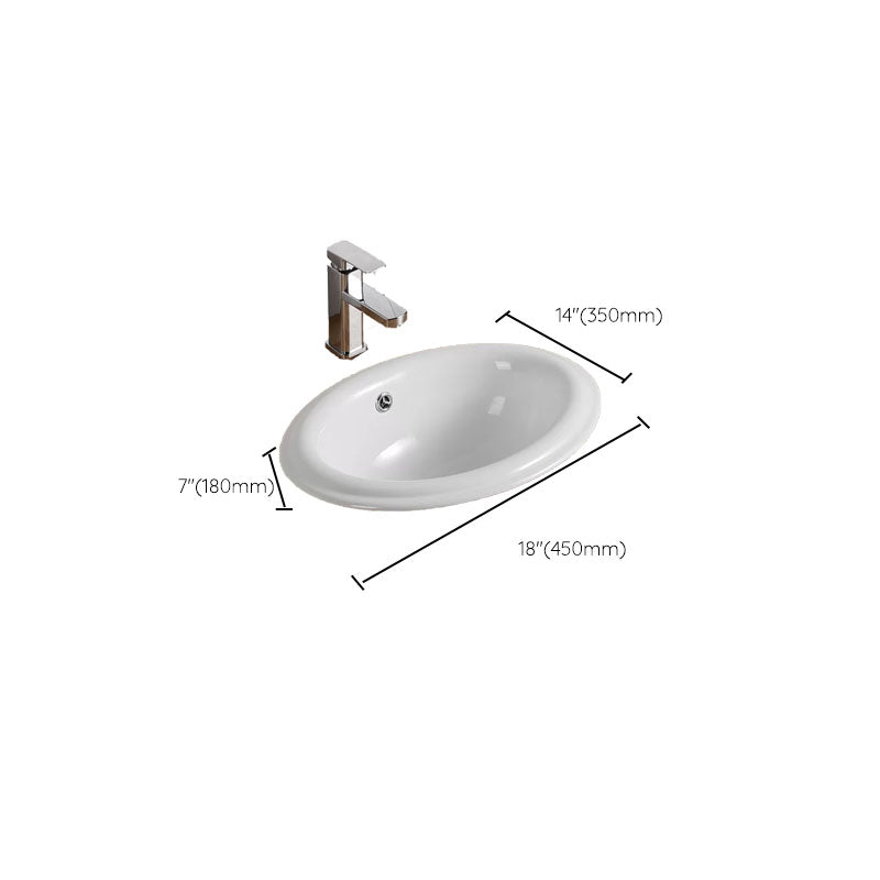 Contemporary Bathroom Sink with Pop-Up Drain Porcelain Oval-Shape Undermount Bathroom Sink Clearhalo 'Bathroom Remodel & Bathroom Fixtures' 'Bathroom Sinks & Faucet Components' 'Bathroom Sinks' 'bathroom_sink' 'Home Improvement' 'home_improvement' 'home_improvement_bathroom_sink' 7208930