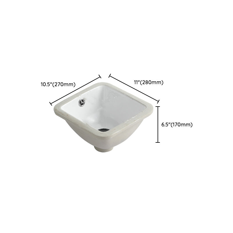 Traditional Undermount Bathroom Sink Round Porcelain Shut-Off Valve Included Basin Sink Clearhalo 'Bathroom Remodel & Bathroom Fixtures' 'Bathroom Sinks & Faucet Components' 'Bathroom Sinks' 'bathroom_sink' 'Home Improvement' 'home_improvement' 'home_improvement_bathroom_sink' 7233714