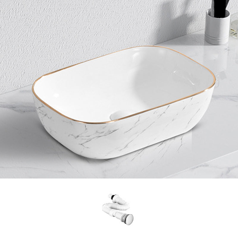 Contemporary Bathroom Sink with Pop-Up Drain Porcelain Oval-Shape Vessel Bathroom Sink 18.1"L x 13"W x 5.1"H Sink Clearhalo 'Bathroom Remodel & Bathroom Fixtures' 'Bathroom Sinks & Faucet Components' 'Bathroom Sinks' 'bathroom_sink' 'Home Improvement' 'home_improvement' 'home_improvement_bathroom_sink' 7253522