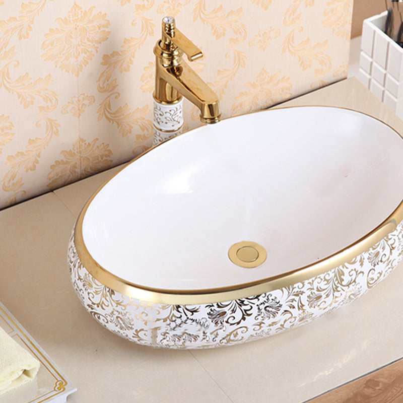 Traditional Vessel Sink Oval Porcelain with Pop-Up Drain Vessel Lavatory Sink Clearhalo 'Bathroom Remodel & Bathroom Fixtures' 'Bathroom Sinks & Faucet Components' 'Bathroom Sinks' 'bathroom_sink' 'Home Improvement' 'home_improvement' 'home_improvement_bathroom_sink' 7260203