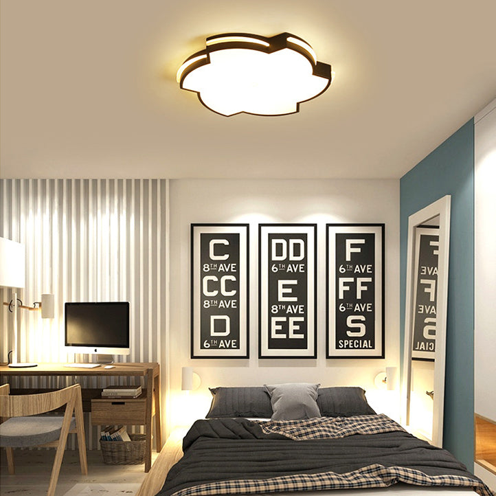 Balcony Bedroom Floral Ceiling Lamp Acrylic Modern Lovely White LED Flush Mount Light Clearhalo 'Ceiling Lights' 'Close To Ceiling Lights' 'Close to ceiling' 'Flush mount' Lighting' 72671