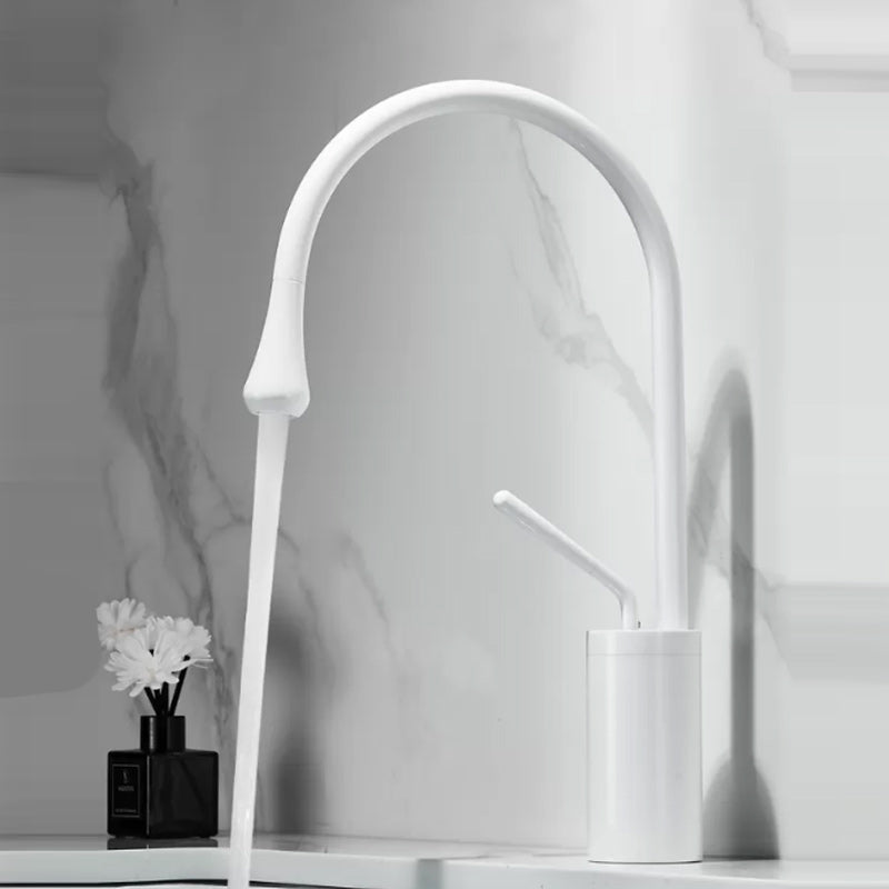 Luxury Circular Bathroom Sink Faucet with 1-Handle Brass Lavatory Faucet Blanc Magnifique Clearhalo 'Accueil' 'Amélioration Domiciliaire' 'bathroom_sink_faucets' 'Ensembles de Lavabo & de Robinet de Toilette' 'home_improvement' 'home_improvement_bathroom_sink_faucets' 'Robinet de Lavabo de Salle de Bain' 'Rénovation et Équipement de Salle de Bain' 7291618