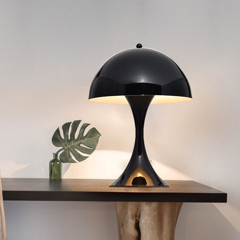 White/Black Finish Mushroom Night Table Light Modern 1 Light Metal Creative Desk Lamp for Living Room Clearhalo 'Lamps' 'Table Lamps' Lighting' 730861