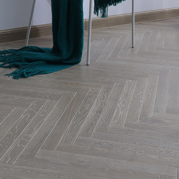 Modern Flooring Tiles Wire Brushed Solid Wood Parquet Floor Planks Clearhalo 'Flooring 'Hardwood Flooring' 'hardwood_flooring' 'Home Improvement' 'home_improvement' 'home_improvement_hardwood_flooring' Walls and Ceiling' 7313496