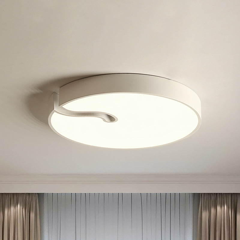 Drum Flush Mount Lighting Modern Metallic 16"/19.5" Dia LED Bedroom Flush Ceiling Lamp Fixture in White/Black White Clearhalo 'Ceiling Lights' 'Close To Ceiling Lights' 'Close to ceiling' 'Flush mount' Lighting' 731960