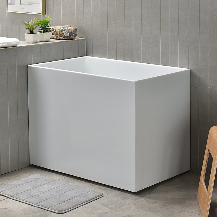 Modern Rectangular Bathtub Center Acrylic Stand Alone Soaking Bath 43"L x 23"W x 27"H Without Seat Clearhalo 'Bathroom Remodel & Bathroom Fixtures' 'Bathtubs' 'Home Improvement' 'home_improvement' 'home_improvement_bathtubs' 'Showers & Bathtubs' 7319802