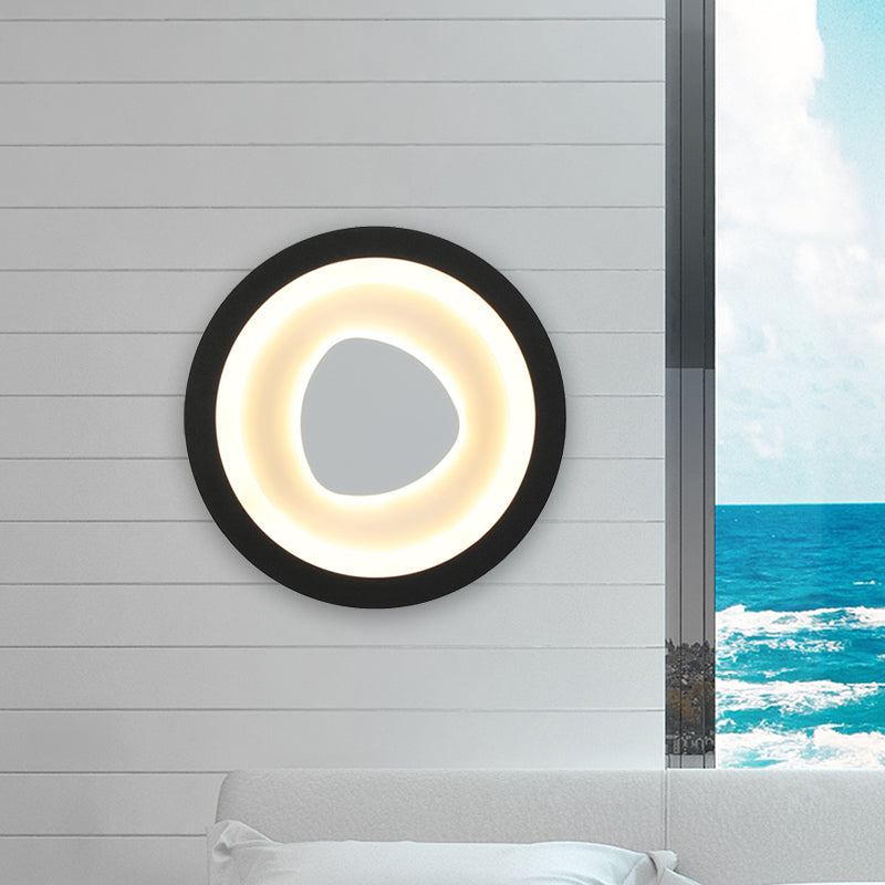 Simple Circle and Triangle Wall Light Fixture Metal LED Corner Sconce in Black with Acrylic Shade Clearhalo 'Cast Iron' 'Glass' 'Industrial' 'Modern wall lights' 'Modern' 'Tiffany' 'Traditional wall lights' 'Wall Lamps & Sconces' 'Wall Lights' Lighting' 731994